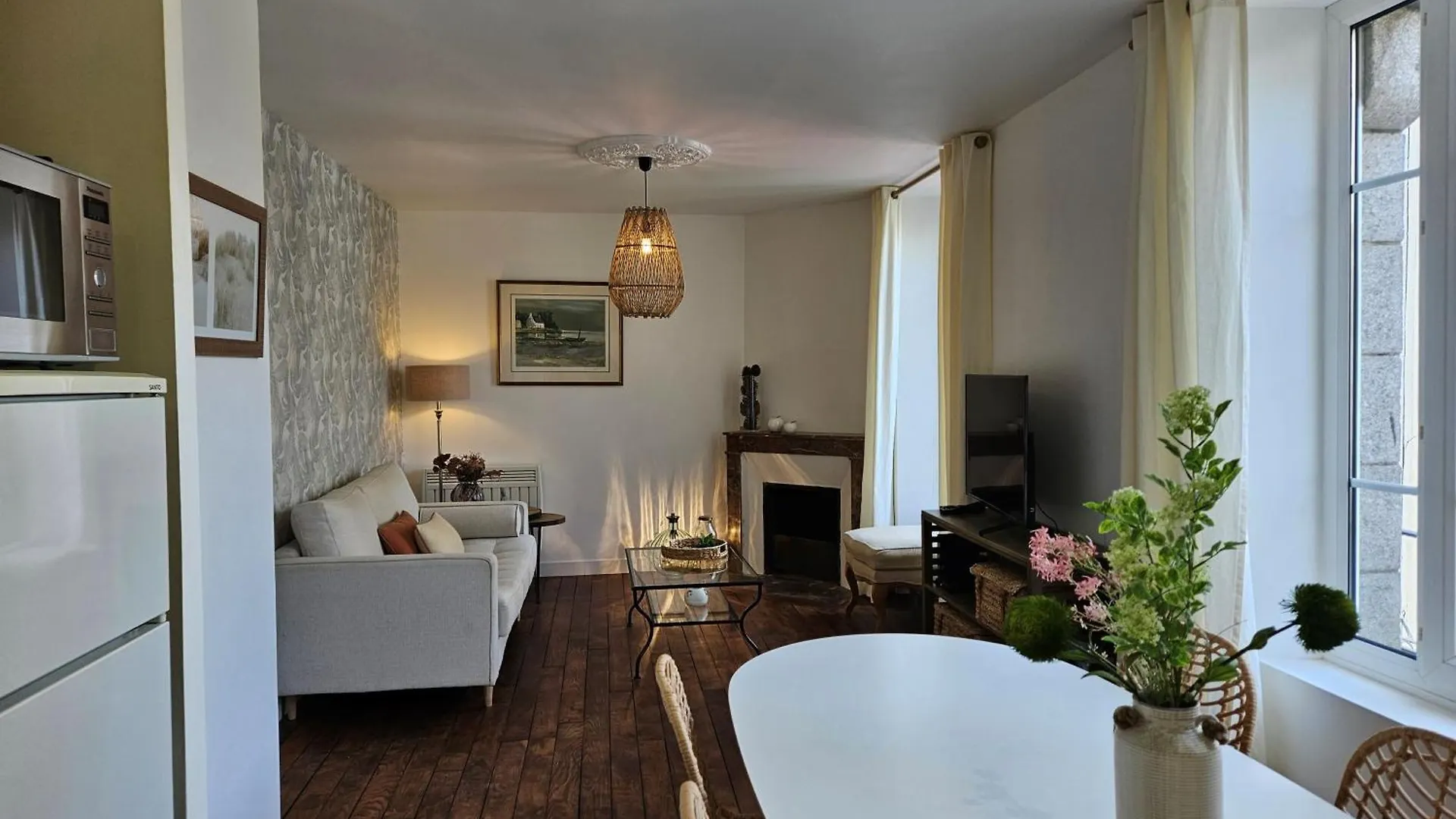 Le Menestrel Apartamento Dinan 0*,